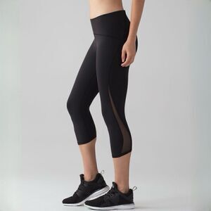 Lululemon Train Times Crop (17") in Black